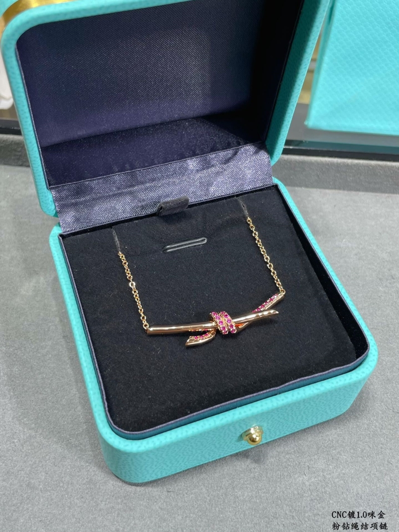 T*f*ny necklaces